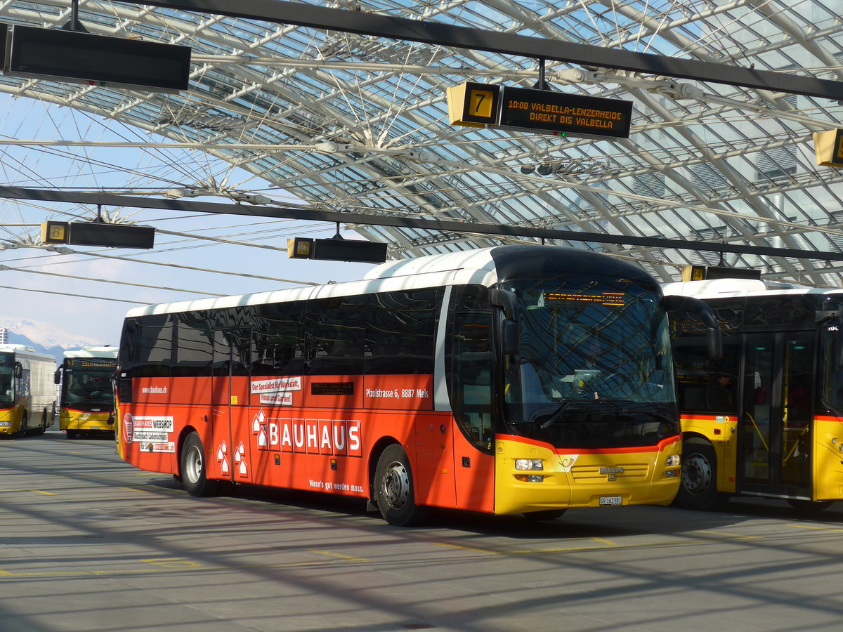 (203'815) - PostAuto Graubnden - GR 162'981 - MAN am 19. April 2019 in Chur, Postautostation