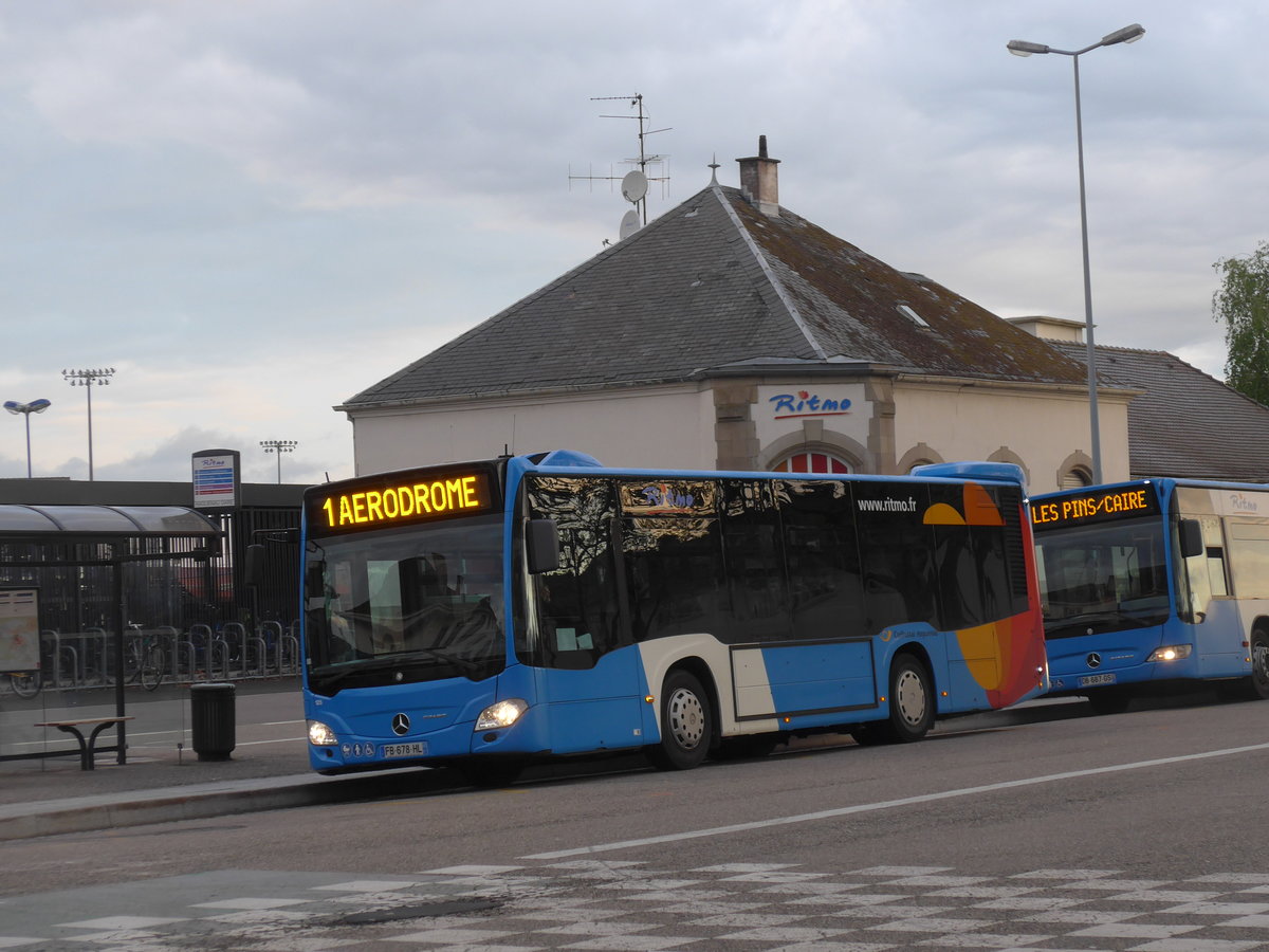 (204'133) - CarPostal, Haguenau - Nr. 125/FB 678 HL - Mercedes am 27. April 2019 beim Bahnhof Haguenau