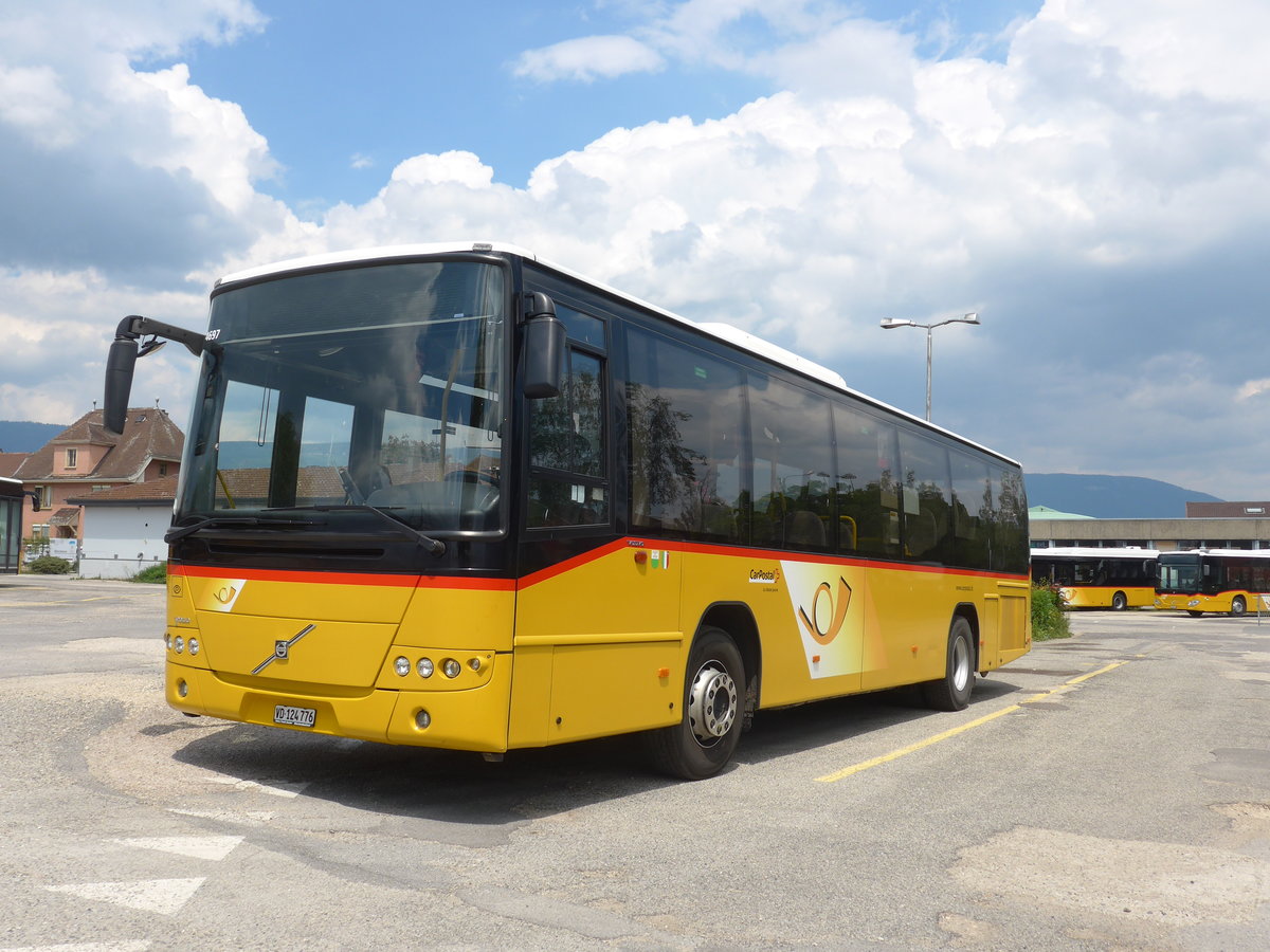 (205'407) - CarPostal Ouest - VD 124'776 - Volvo am 25. Mai 2019 in Yverdon, Garage