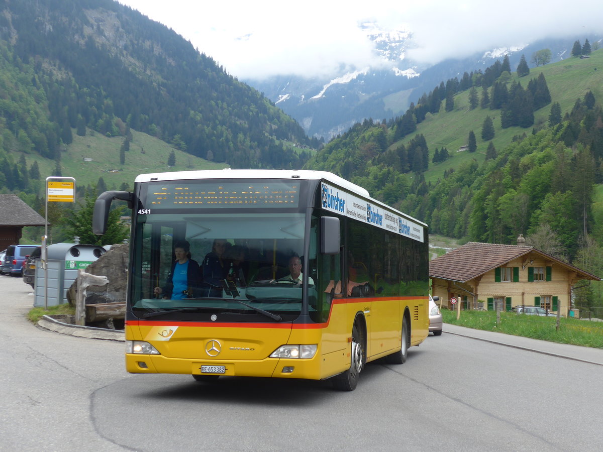 (205'492) - PostAuto Bern - BE 653'382 - Mercedes am 26. Mai 2019 in Kiental, Ramslauenen