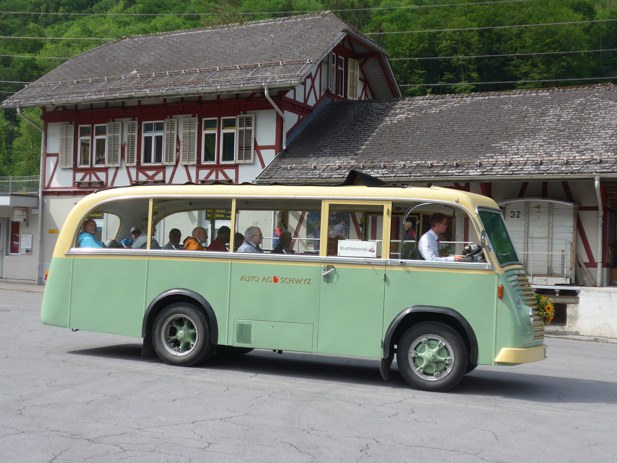 (206'308) - AAGS Schwyz - Nr. 1/SZ 5171 - Saurer/Geser (ex Nr. 9; ex Nr. 17; ex Nr. 9; ex Nr. 1) am 15. Juni 2019 in Engi, Garage