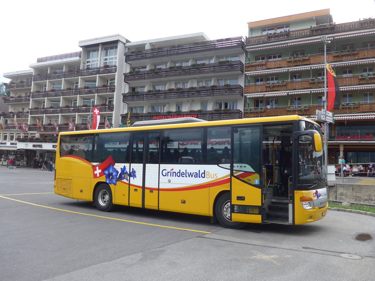 (207'747) - AVG Grindelwald - Nr. 21/BE 100'930 - Setra am 9. Juli 2019 beim Bahnhof Grindelwald