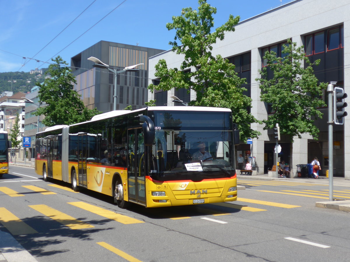 (208'433) - Buchard, Leytron - VS 243'999 - MAN am 4. August 2019 beim Bahnhof Vevey