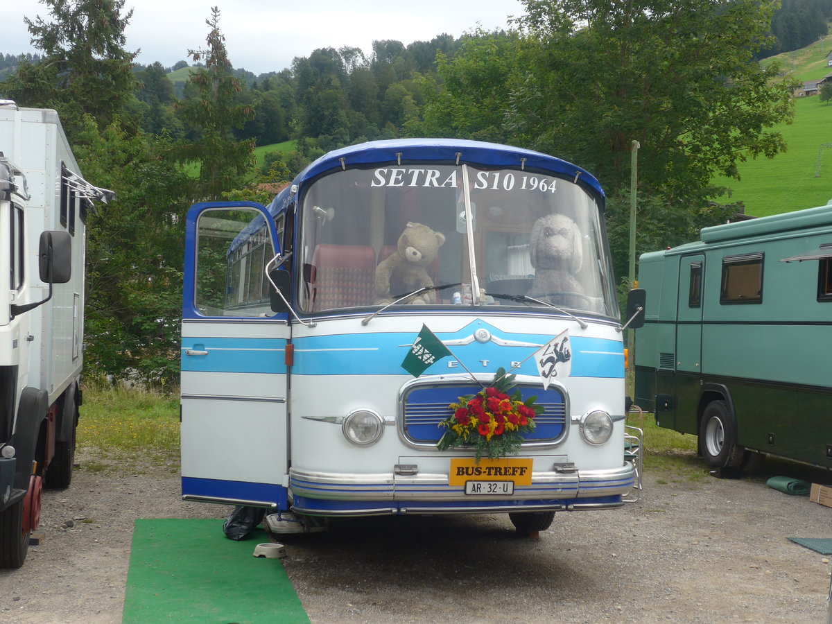 (208'785) - Niederer, Grub - AR 32 U - Setra am 17. August 2019 in Atzmnnig, Schutt