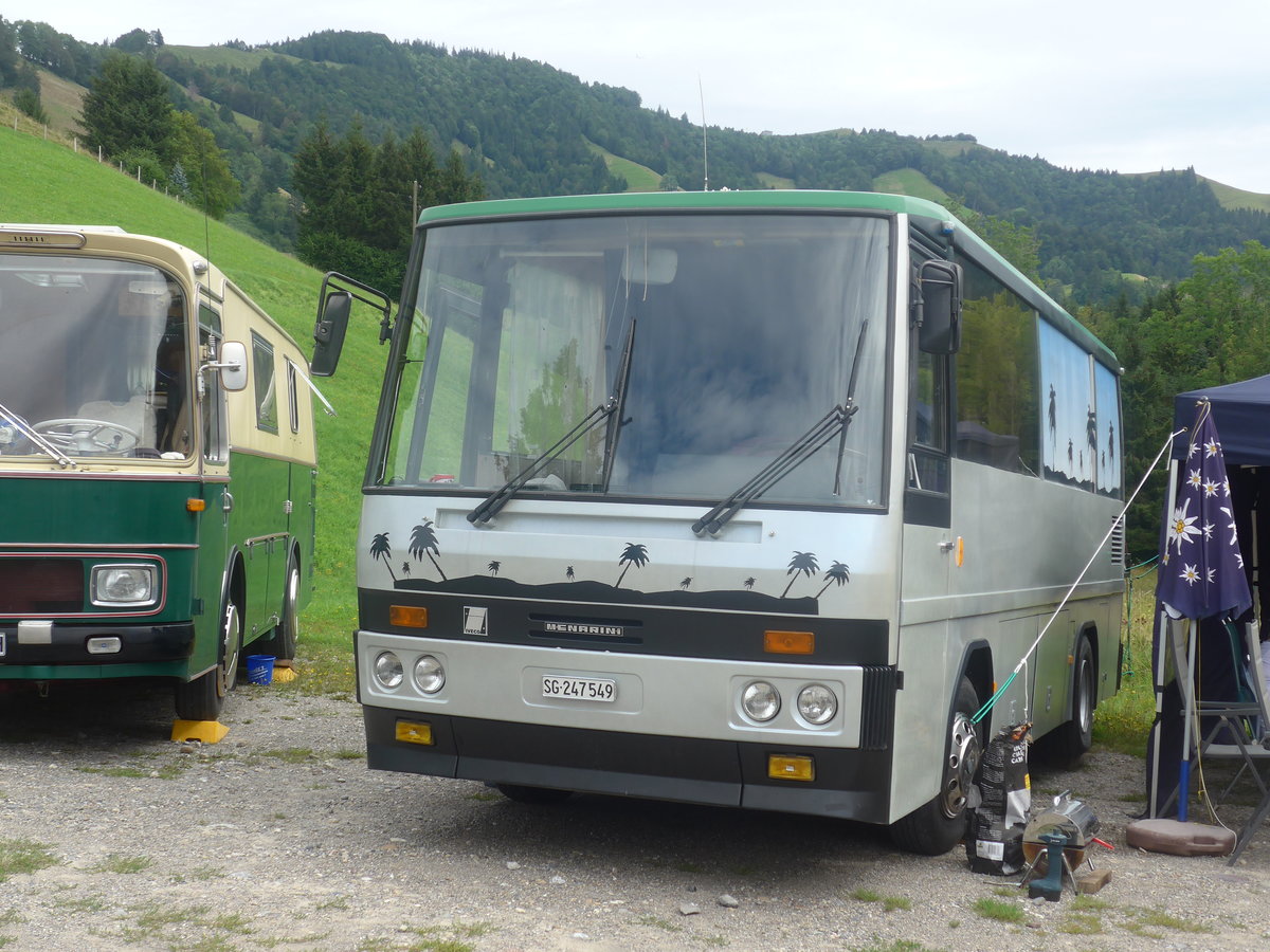 (208'793) - Schneider, Ermenswil - SG 247'549 - Menarini-Iveco (ex Nr. 5) am 17. August 2019 in Atzmnnig, Schutt