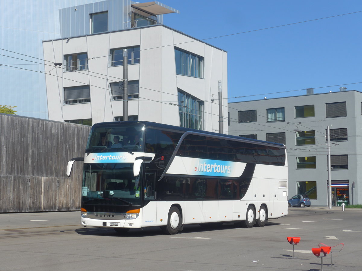 (209'656) - Intertours, Domdidier - FR 300'654 - Setra am 15. September 2019 beim Bahnhof Bern Brnnen Westside