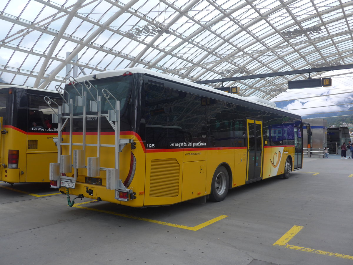 (210'001) - PostAuto Graubnden - GR 179'716 - Iveco am 6. Oktober 2019 in Chur, Postautostation