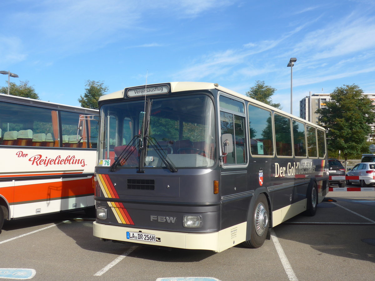 (210'113) - Radlmeier, Ergoldsbach - LA-DR 256H - FBW/Hess (ex HPTrans, CH-Thusis; ex Ruklic, CH-Schaffhausen; ex Tiemann, CH-Oetwil Nr. 18; ex Geiger, CH-Adelboden Nr. 7; ex P 23'418) am 12. Oktober 2019 in Bern, Westside