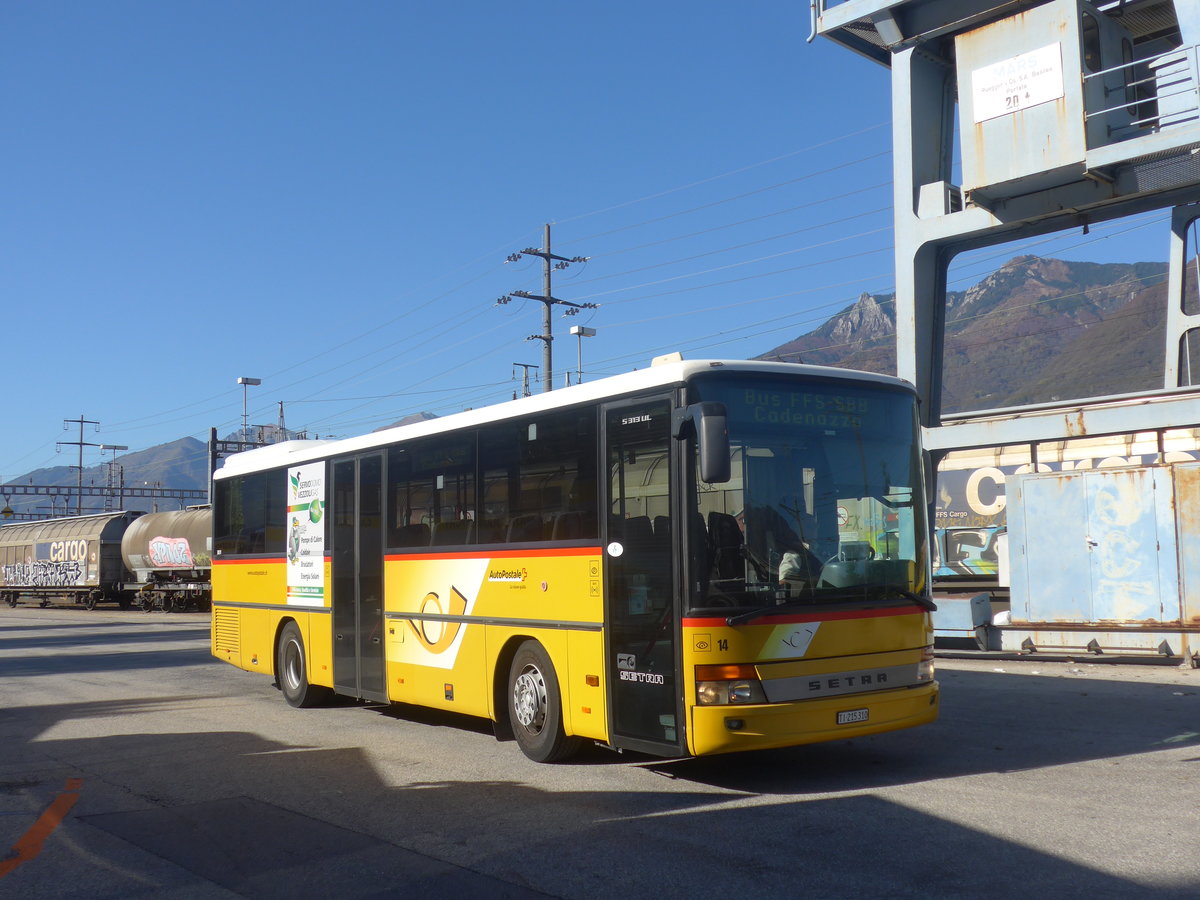 (210'606) - AutoPostale Ticino - Nr. 14/TI 215'310 - Setra (ex ATV, Rivera Nr. 14; ex AutoPostale Ticino; ex Marchetti, Airolo) am 26. Oktober 2019 beim Bahnhof Cadenazzo