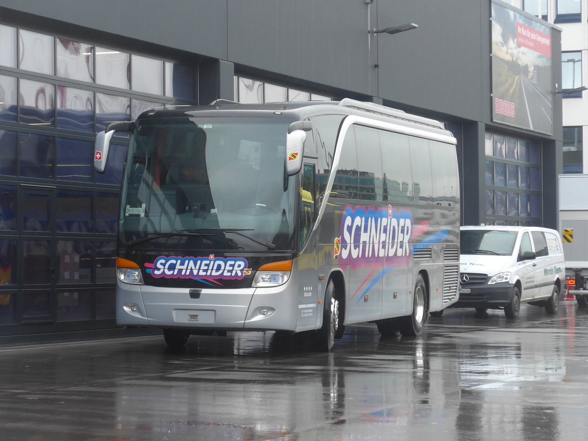 (210'834) - Schneider, Kirchberg - ZH 32'916 U - Setra am 8. November 2019 in Bassersdorf, Buszentrum Glattal