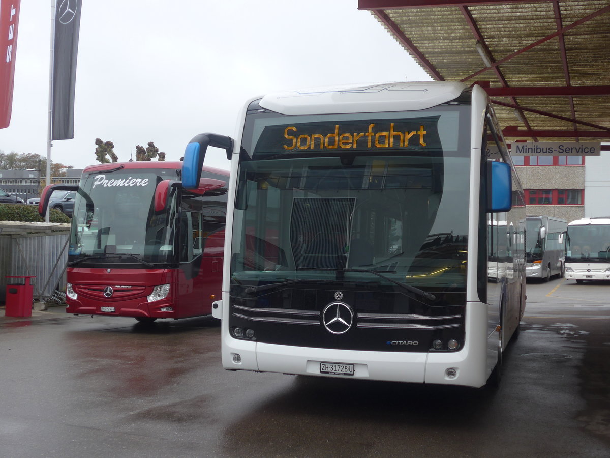 (210'853) - EvoBus, Kloten - ZH 31'728 U - Mercedes am 8. November 2019 in Kloten, EvoBus