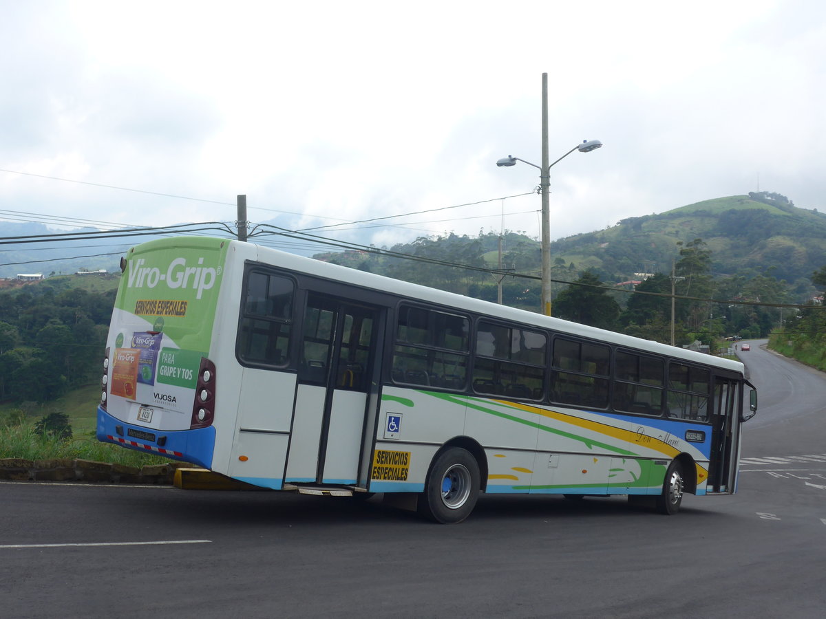 (211'120) - ??? - 4420 - Caio-Mercedes am 13. November 2019 in San Ramn, Tankstelle