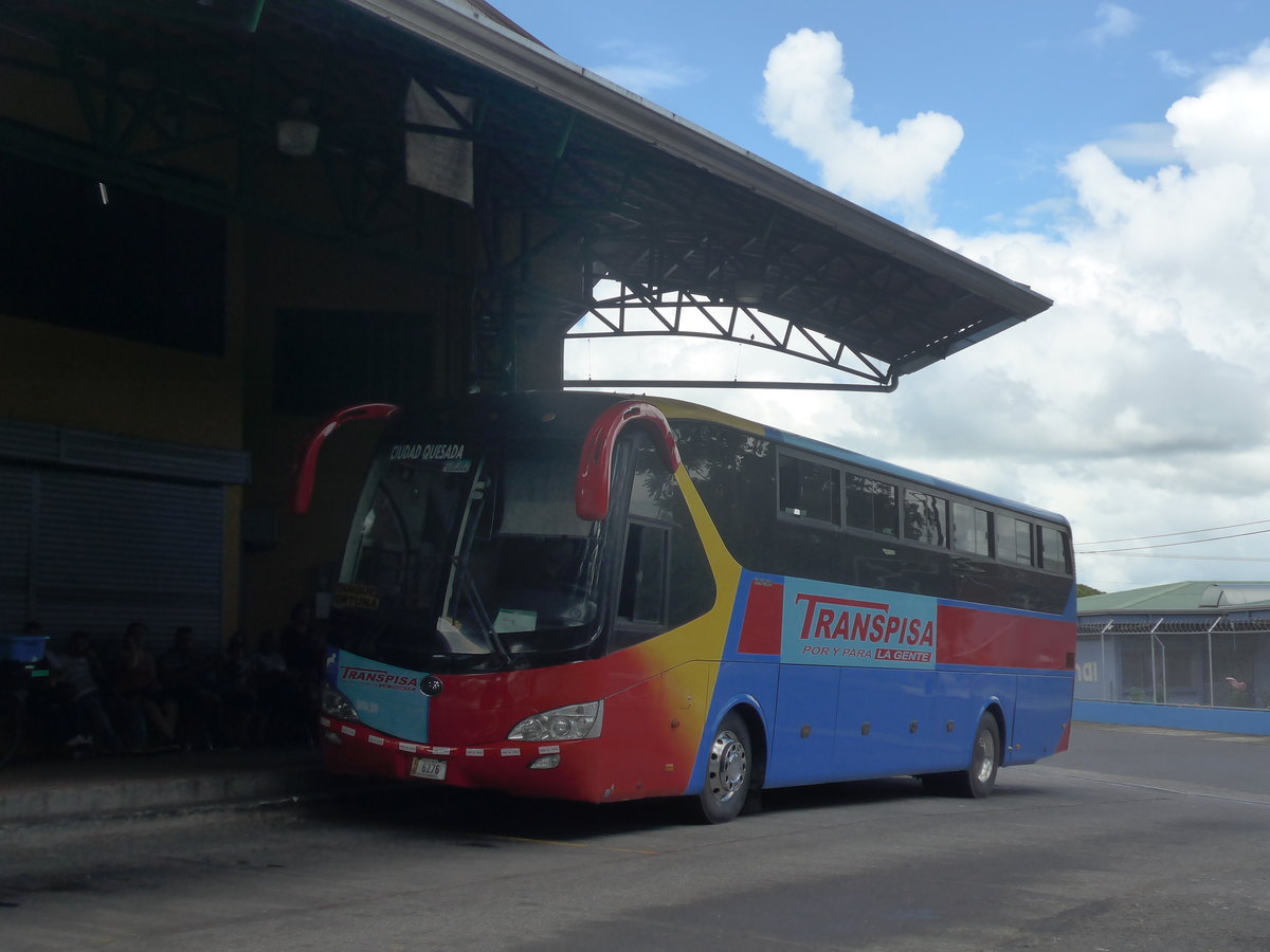 (211'257) - Transpisa, Quesada - 6276 - Yutong am 14. November 2019 in La Fortuna, Busstation