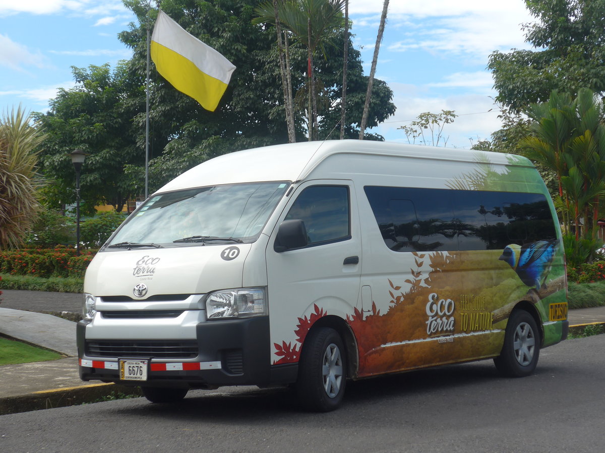 (211'667) - Ecoterra, La Fortuna - Nr. 10/6676 - Toyota am 19. November 2019 in La Fortuna, Kirche