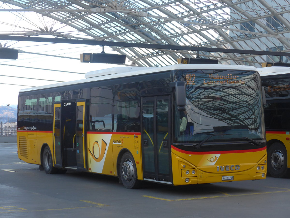 (212'584) - PostAuto Graubnden - GR 179'715 - Iveco am 7. Dezember 2019 in Chur, Postautostation