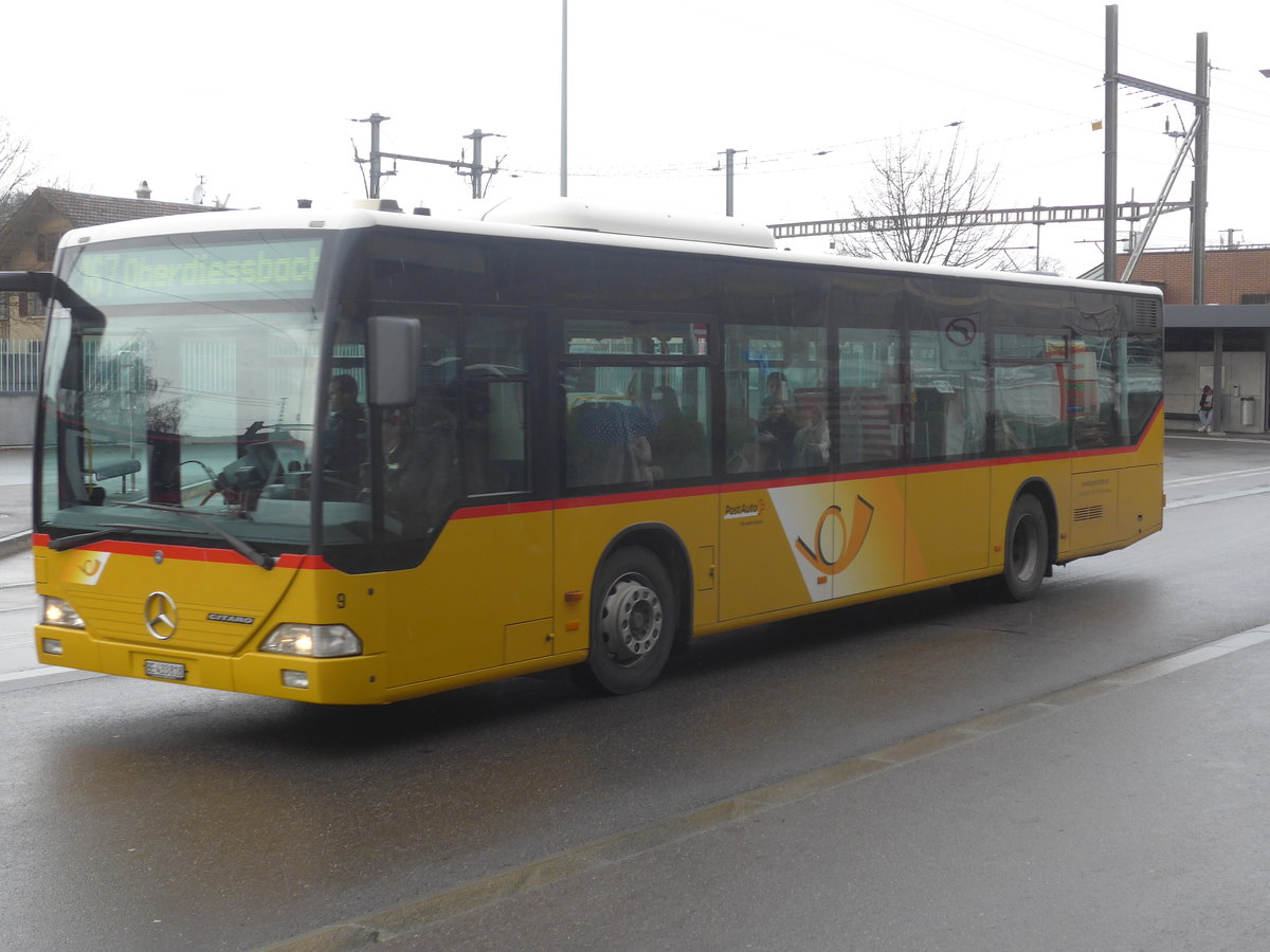 (212'861) - Steiner, Ortschwaben - Nr. 9/BE 433'818 - Mercedes am 9. Dezember 2019 beim Bahnhof Mnsingen