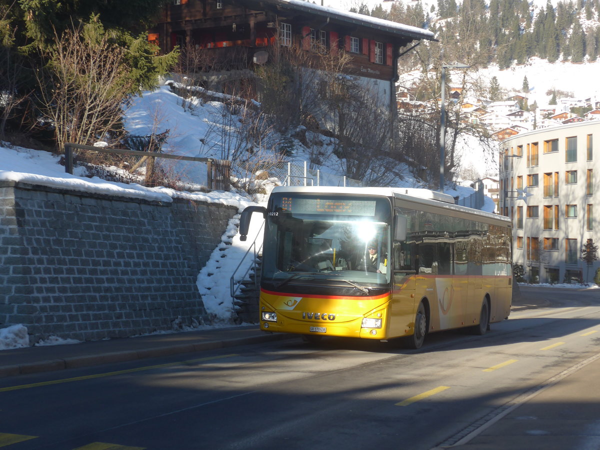 (213'261) - PostAuto Graubnden - GR 170'436 - Iveco am 1. Januar 2020 in Flims, Via Nova