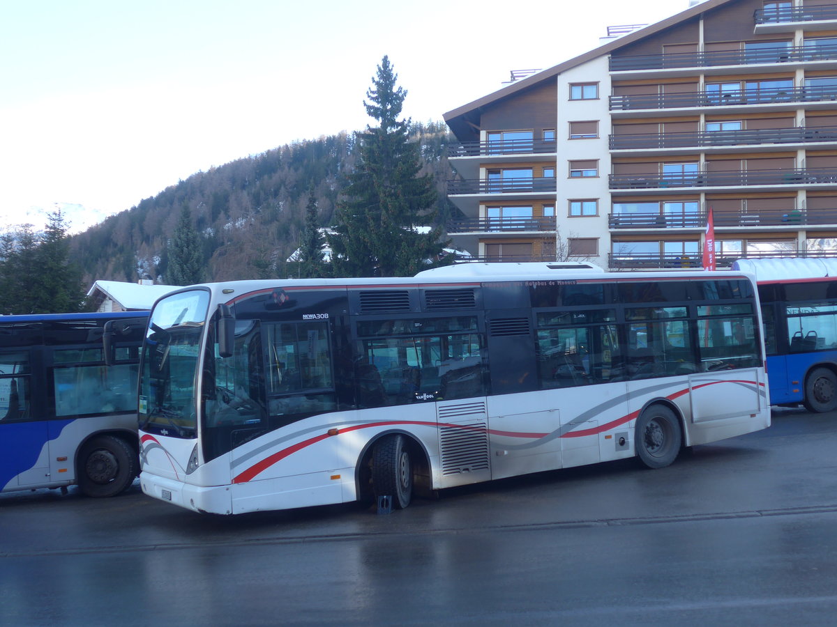 (213'353) - Lathion, Sion - Nr. 20/VS 31'615 - Van Hool (ex CAM Monaco/MC) am 4. Januar 2020 in Haute-Nendaz, Tlcabine