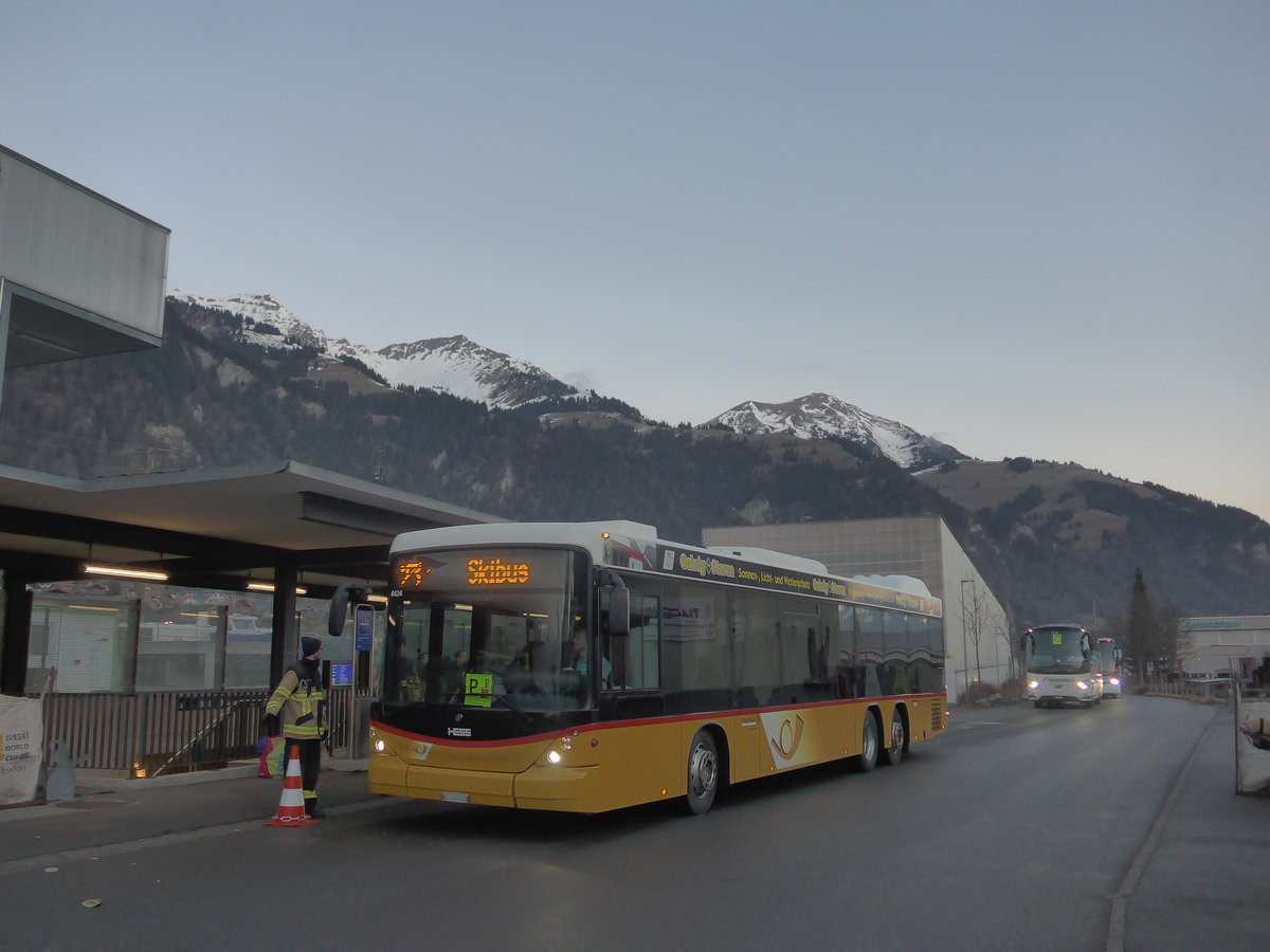 (213'466) - Engeloch, Riggisberg - Nr. 7/BE 447'403 - Scania/Hess am 11. Januar 2020 beim Bahnhof Frutigen