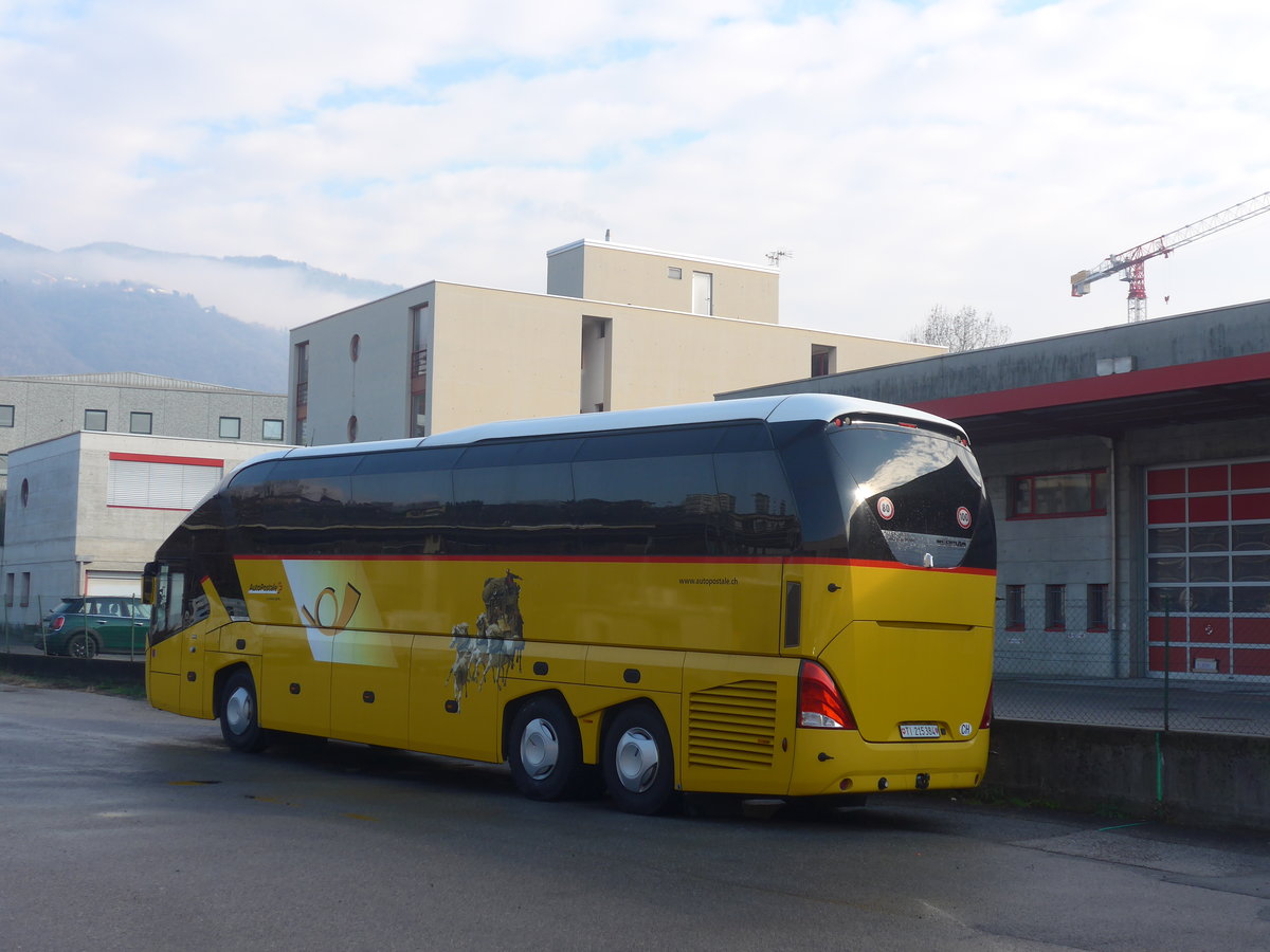 (213'869) - AutoPostale Ticino - TI 215'384 - Neoplan am 18. januar 2020 in Balerna, Garage Autopostale, Muggio