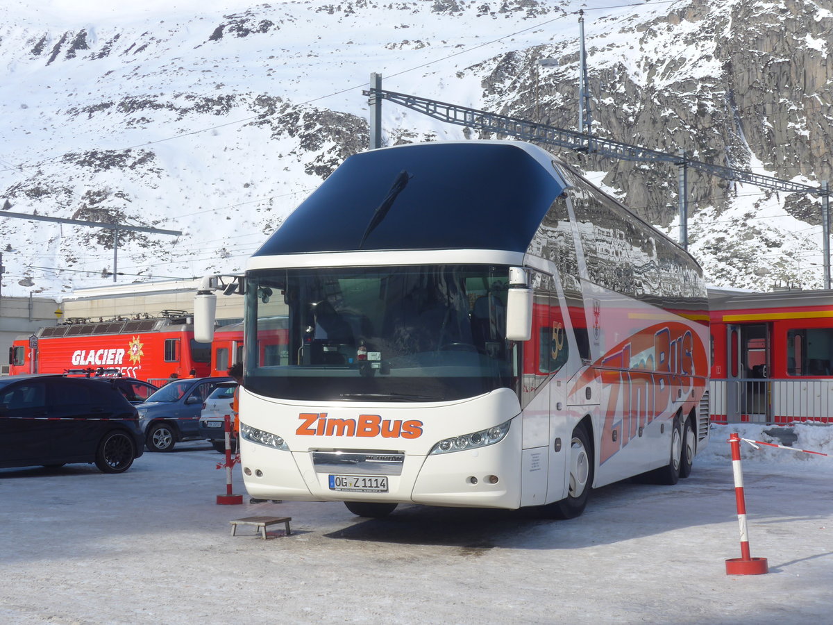 (214'149) - Aus Deutschland: Zimmermann, Gengenbach - OG-Z 1114 - Neoplan am 9. Februar 2020 beim Bahnhof Andermatt