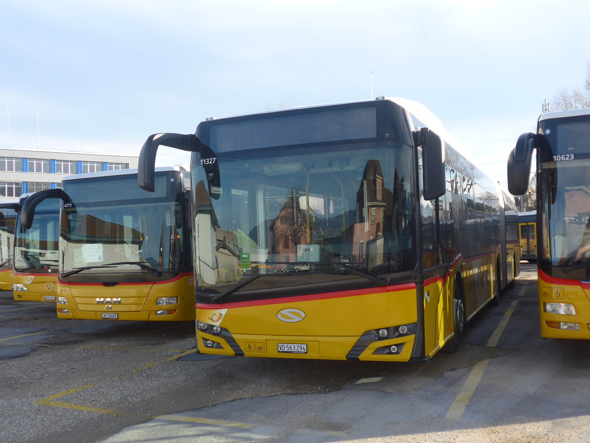 (214'351) - CarPostal Ouest - VD 563'294 - Solaris am 16. Februar 2020 in Yverdon, Garage