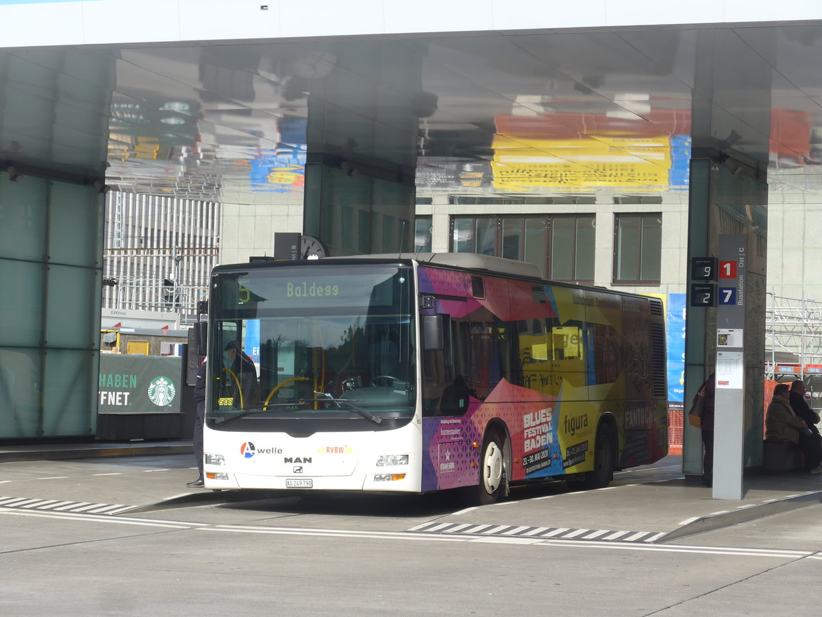 (214'639) - RVBW Wettingen - Nr. 93/AG 249'790 - MAN/Gppel am 20. Februar 2020 beim Bahnhof Baden