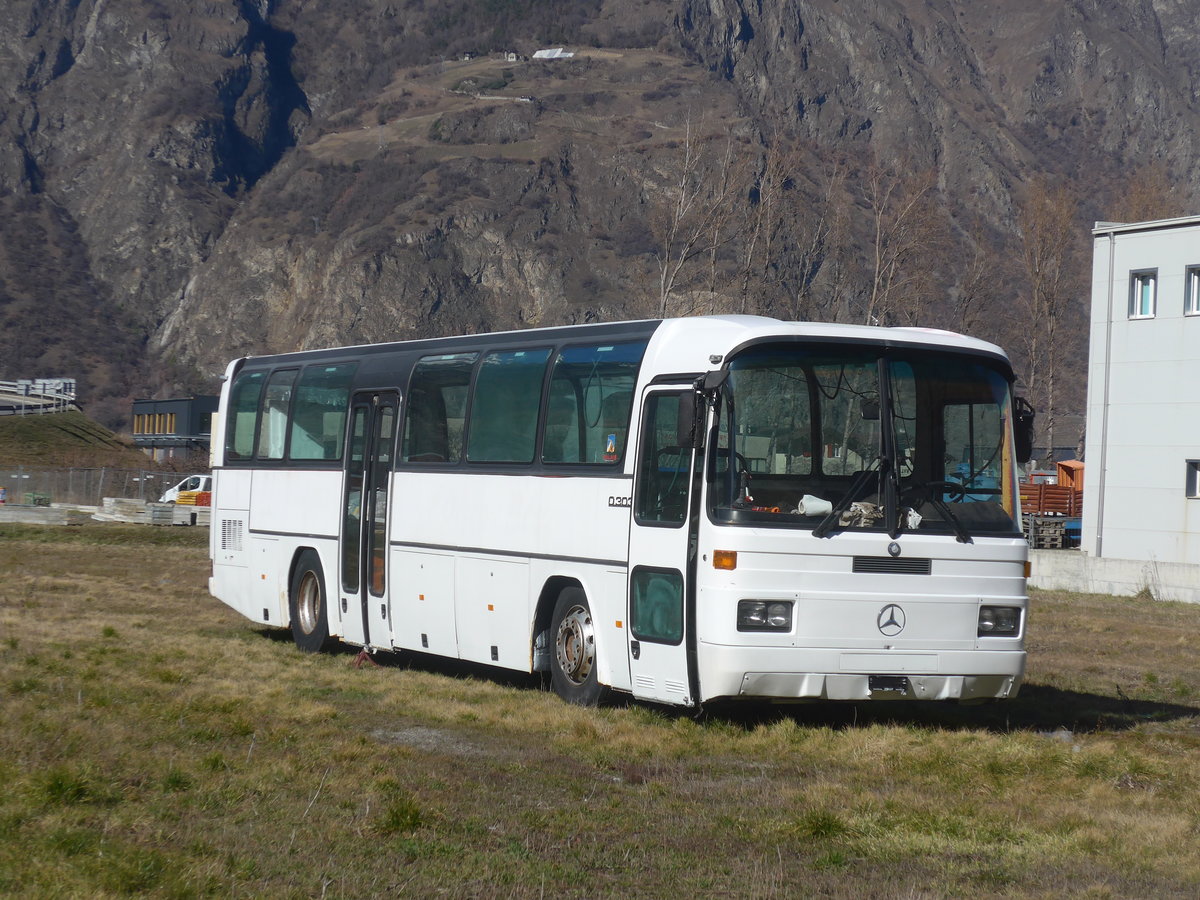 (214'785) - VIBUH, La Tour-de-Trme - Mercedes (ex L'Oiseau Bleu, Sierre; ex SMC Montana Nr. 48) am 22. Februar 2020 in Saxon, Industrie