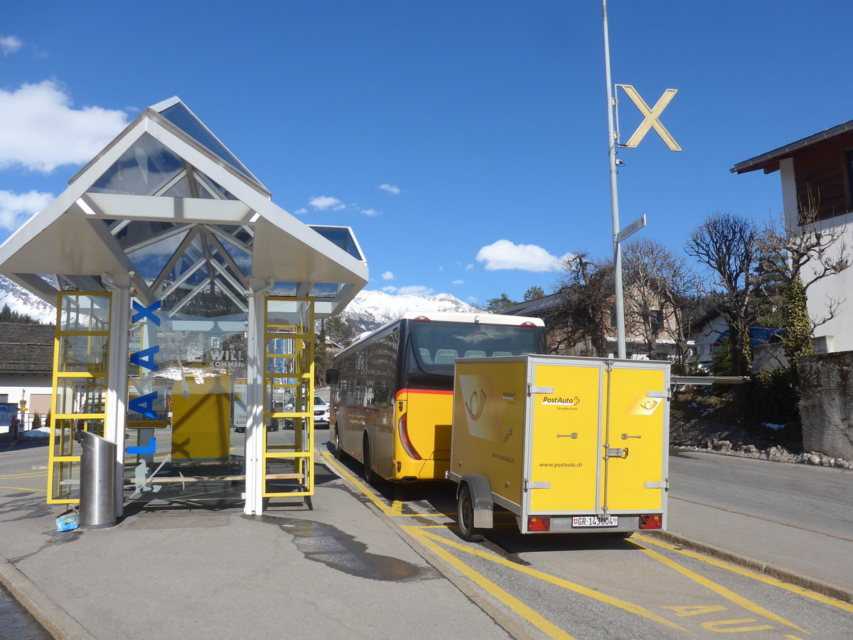 (215'004) - PostAuto Graubnden - GR 170'433 - Iveco am 1. Mrz 2020 in Laax, Post