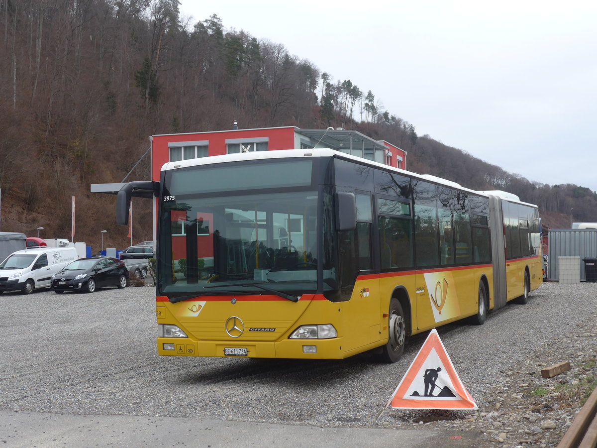 (215'035) - PostAuto Bern - Nr. 638/BE 611'734 - Mercedes am 2. Mrz 2020 in Laupen, Garage