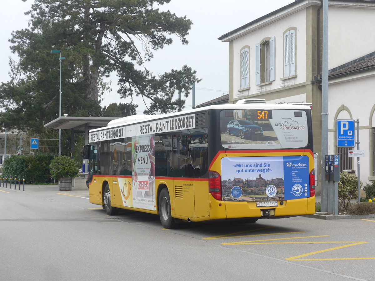 (215'401) - Wieland, Murten - Nr. 52/FR 300'635 - Setra am 22. Mrz 2020 beim Bahnhof Murten