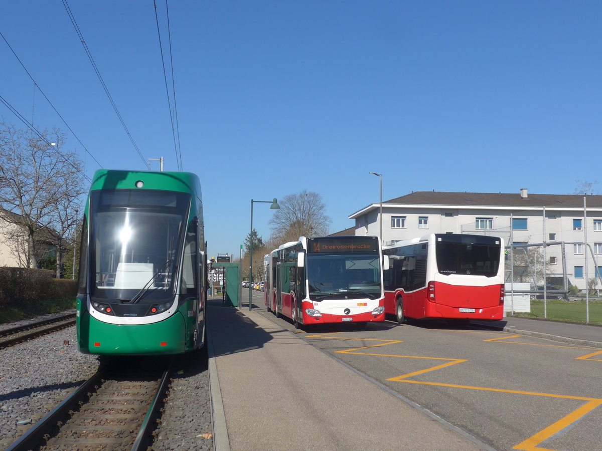 (215'718) - BLT Oberwil - Nr. 99/BL 203'352 - Mercedes (ex Gschwindl, A-Wien Nr. 8413) am 31. Mrz 2020 in Muttenz, Rothausstrasse