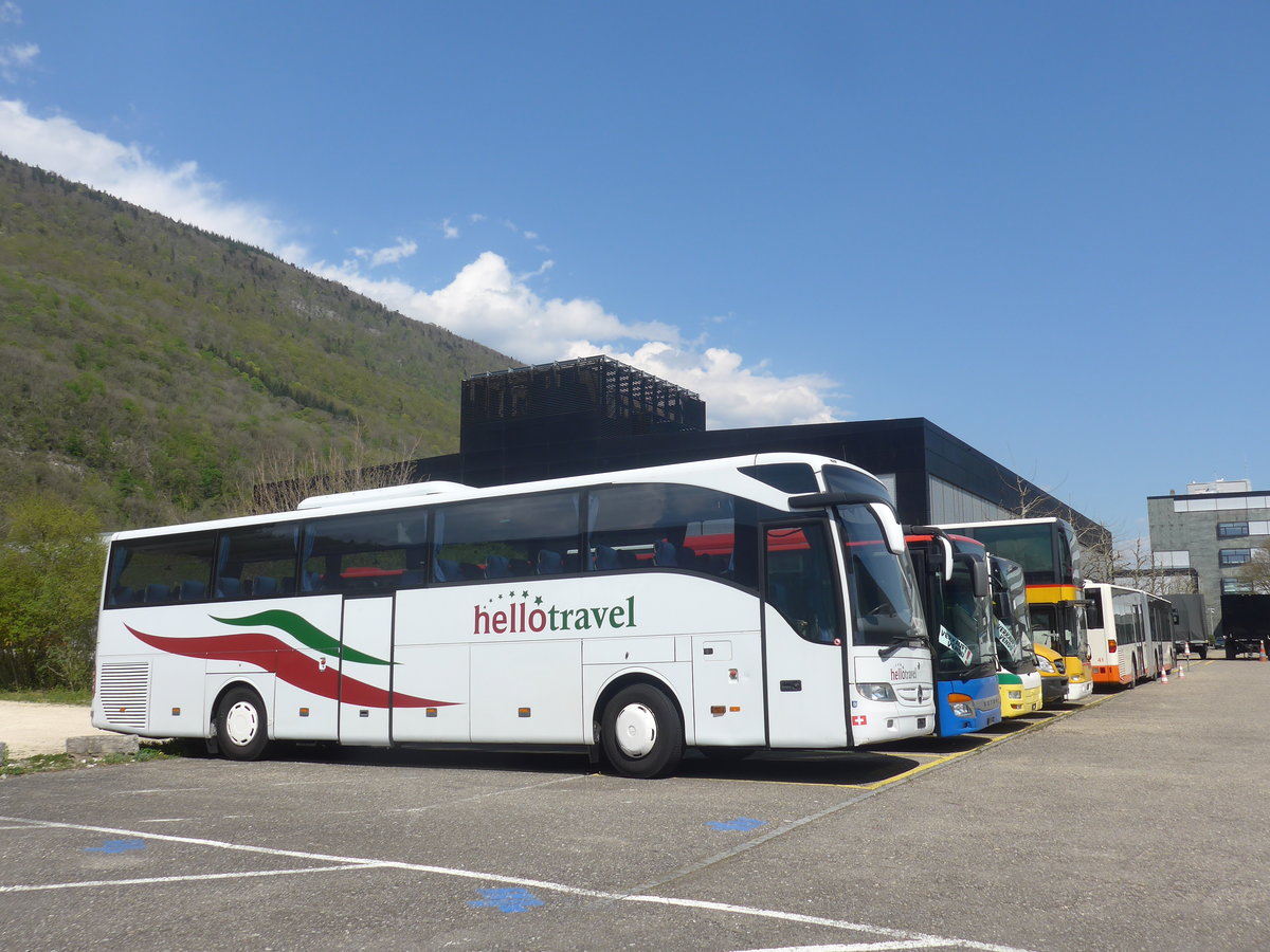 (216'033) - Hellotravel, Root - Mercedes (ex MOB Montreux Nr. 4) am 12. April 2020 in Biel, Rattinbus