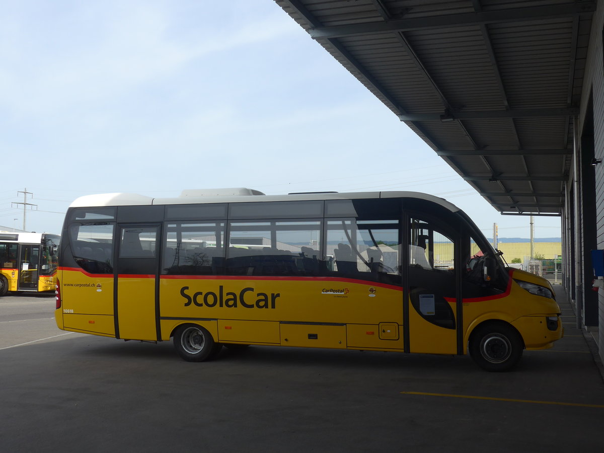 (216'239) - CarPostal Ouest - VD 603'811 - Iveco/Dypety am 19. April 2020 in Kerzers, Interbus