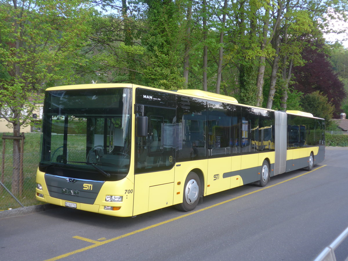 (216'529) - STI Thun - Nr. 700/BE 849'700 - MAN am 27. April 2020 bei der Schifflndte Thun