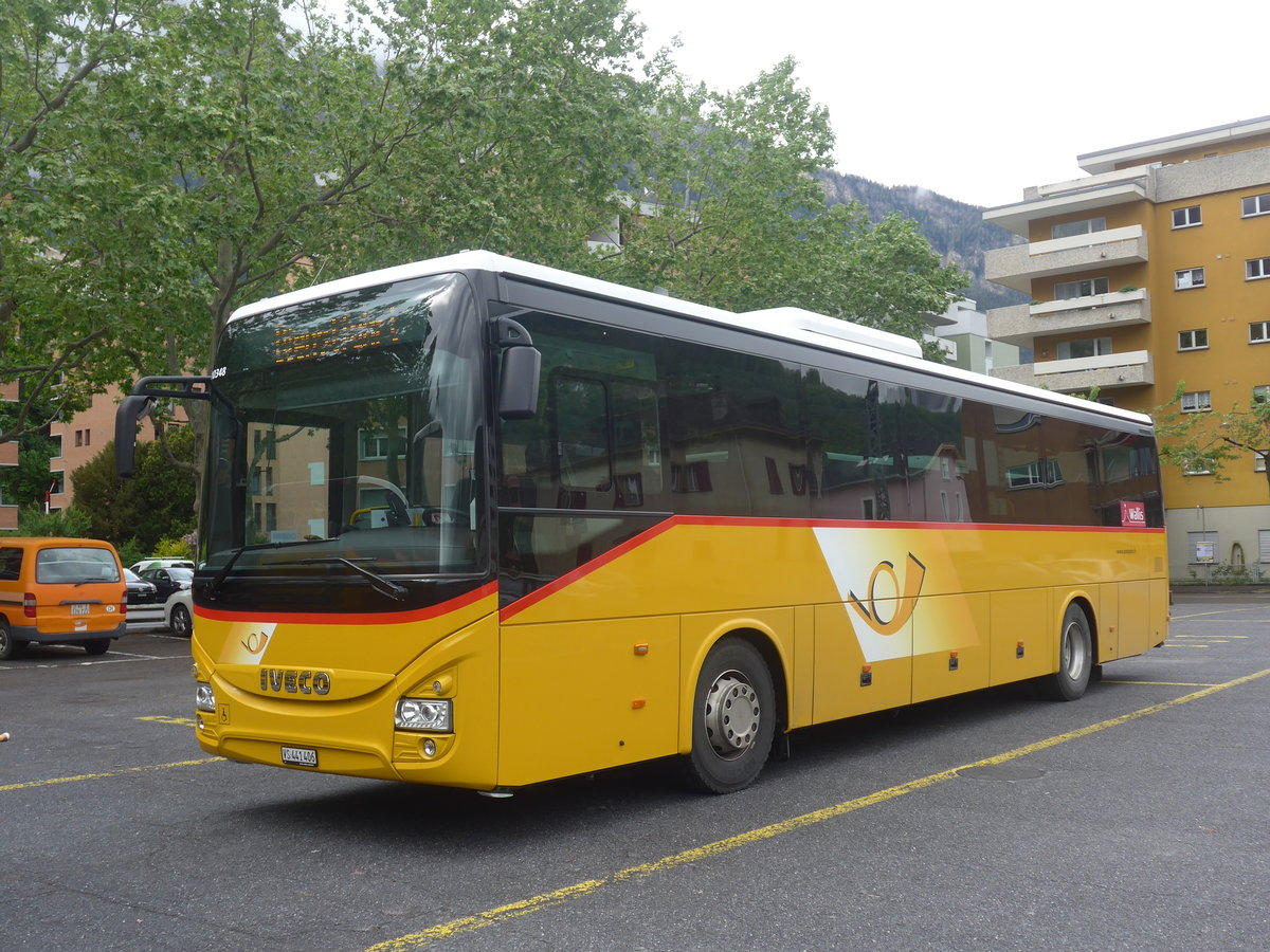 (216'660) - PostAuto Wallis - VS 441'406 - Iveco am 2. Mai 2020 in Brig, Garage