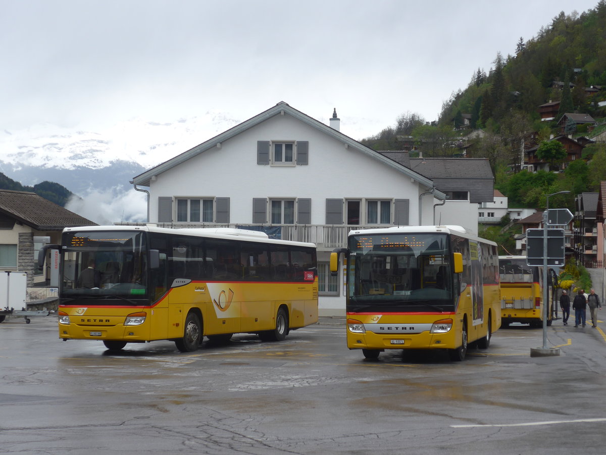 (216'675) - TSAR, Sierre - VS 162'366 - Setra + VS 93'571 - Setra (ex Epiney, Ayer) am 2. Mai 2020 in Vissoie, Post