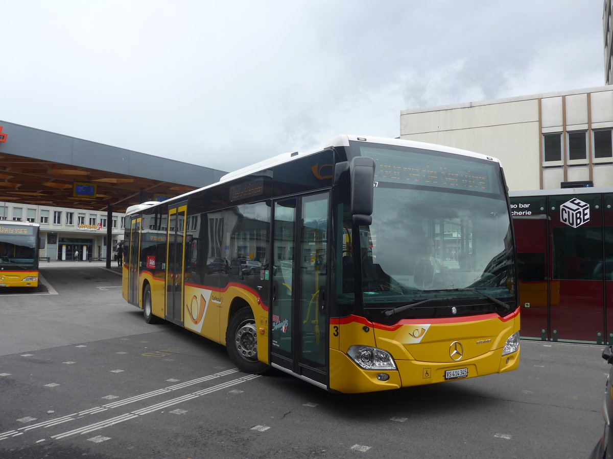 (216'708) - PostAuto Wallis - Nr. 3/VS 414'345 - Mercedes am 2. Mai 2020 beim Bahnhof Sion