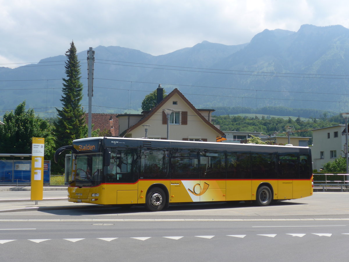 (217'057) - PostAuto Zentralschweiz - Nr. 11/OW 10'121 - MAN (ex Dillier, Sarnen Nr. 11) am 17. Mai 2020 beim Bahnhof Sarnen