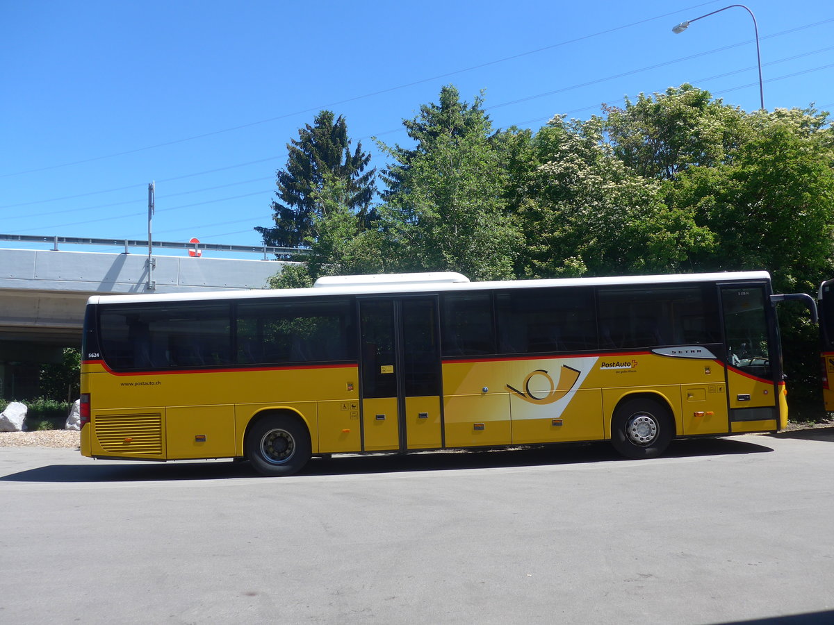 (217'101) - PostAuto Bern - BE 171'453 - Setra (ex AVG Meiringen Nr. 73) am 21. Mai 2020 in Kerzers, Interbus