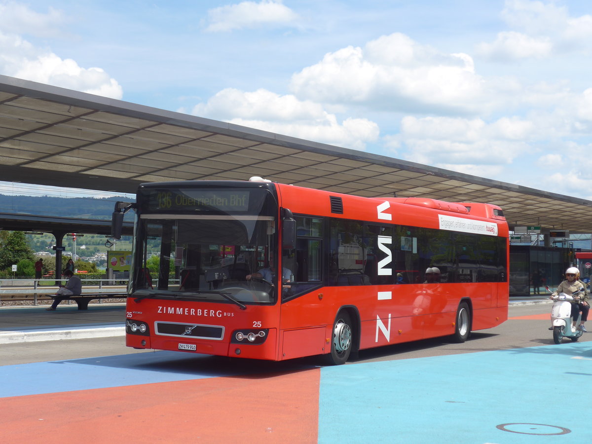 (217'411) - AHW Horgen - Nr. 25/ZH 479'940 - Volvo am 30. Mai 2020 beim Bahnhof Horgen