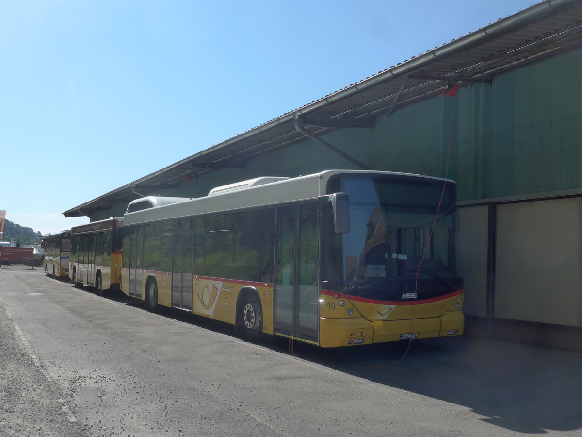 (217'500) - PostAuto Bern - Nr. 10/BE 673'731 - Hess (ex Klopfstein, Laupen Nr. 10) am 31. Mai 2020 in Laupen, Garage