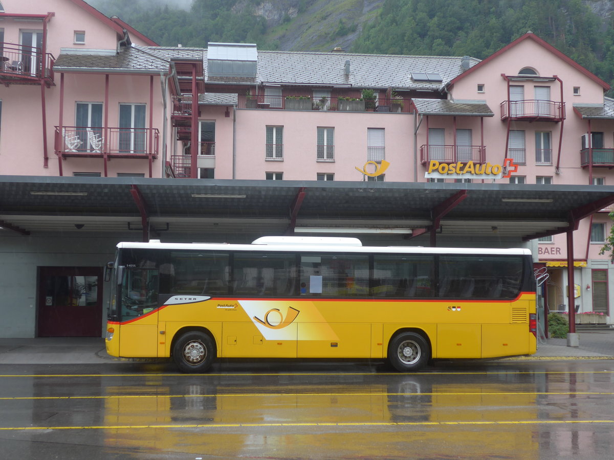 (217'643) - PostAuto Bern - BE 401'364 - Setra (ex AVG Meiringen Nr. 64) am 7. Juni 2020 in Meiringen, Postautostation