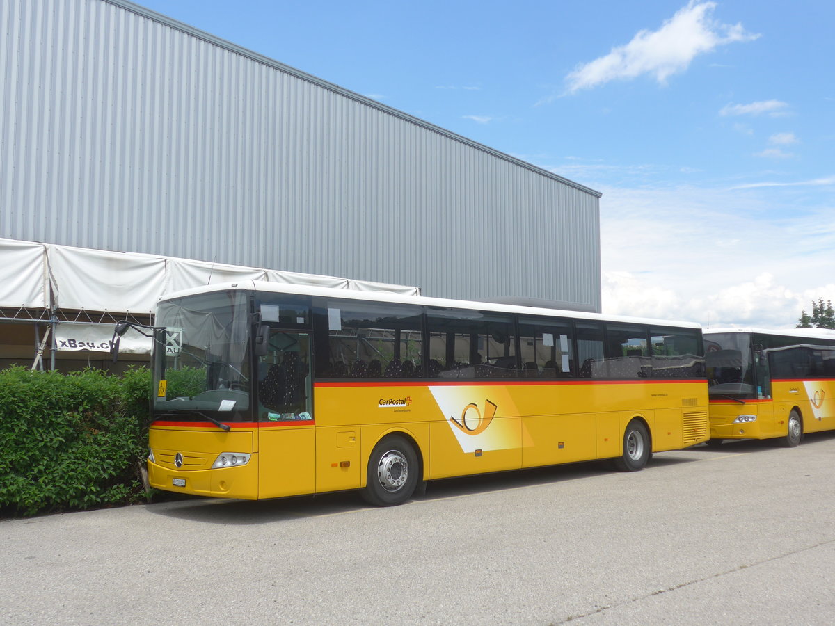 (217'867) - CarPostal Ouest - VD 319'076 - Mercedes am 13. Juni 2020 in Daillens, Planzer