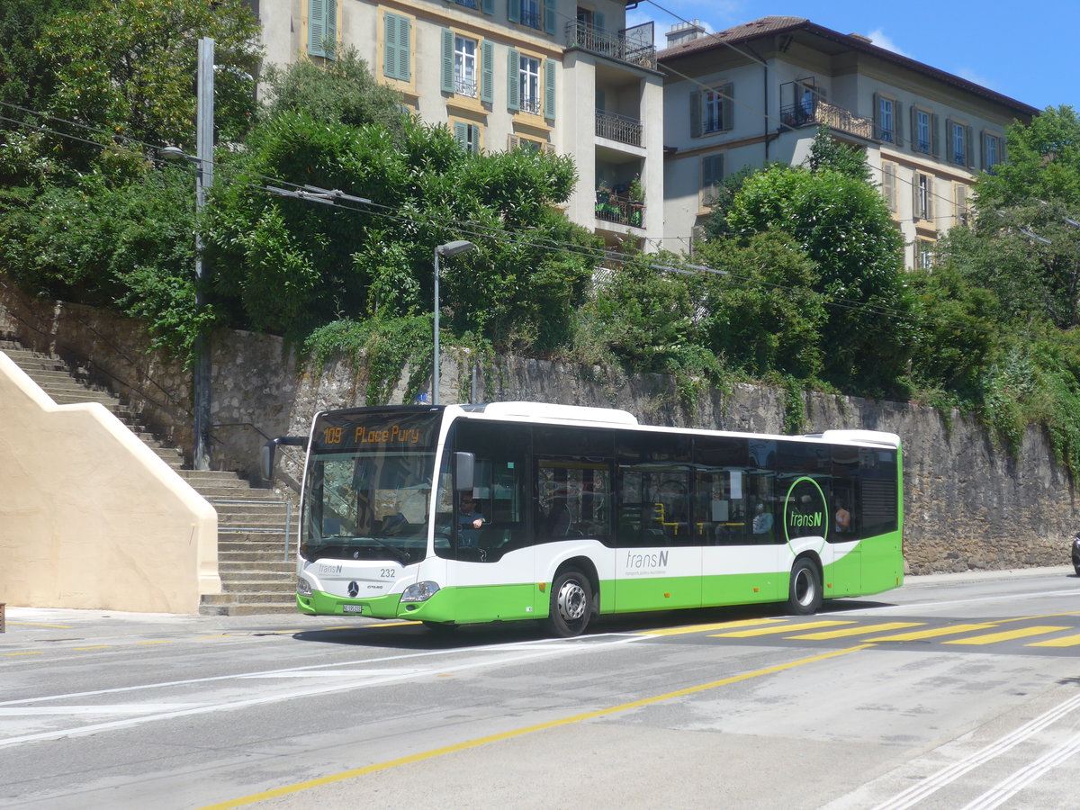 (218'540) - transN, La Chaux-de-Fonds - Nr. 232/NE 195'232 - Mercedes am 6. Juli 2020 beim Bahnhof Neuchtel