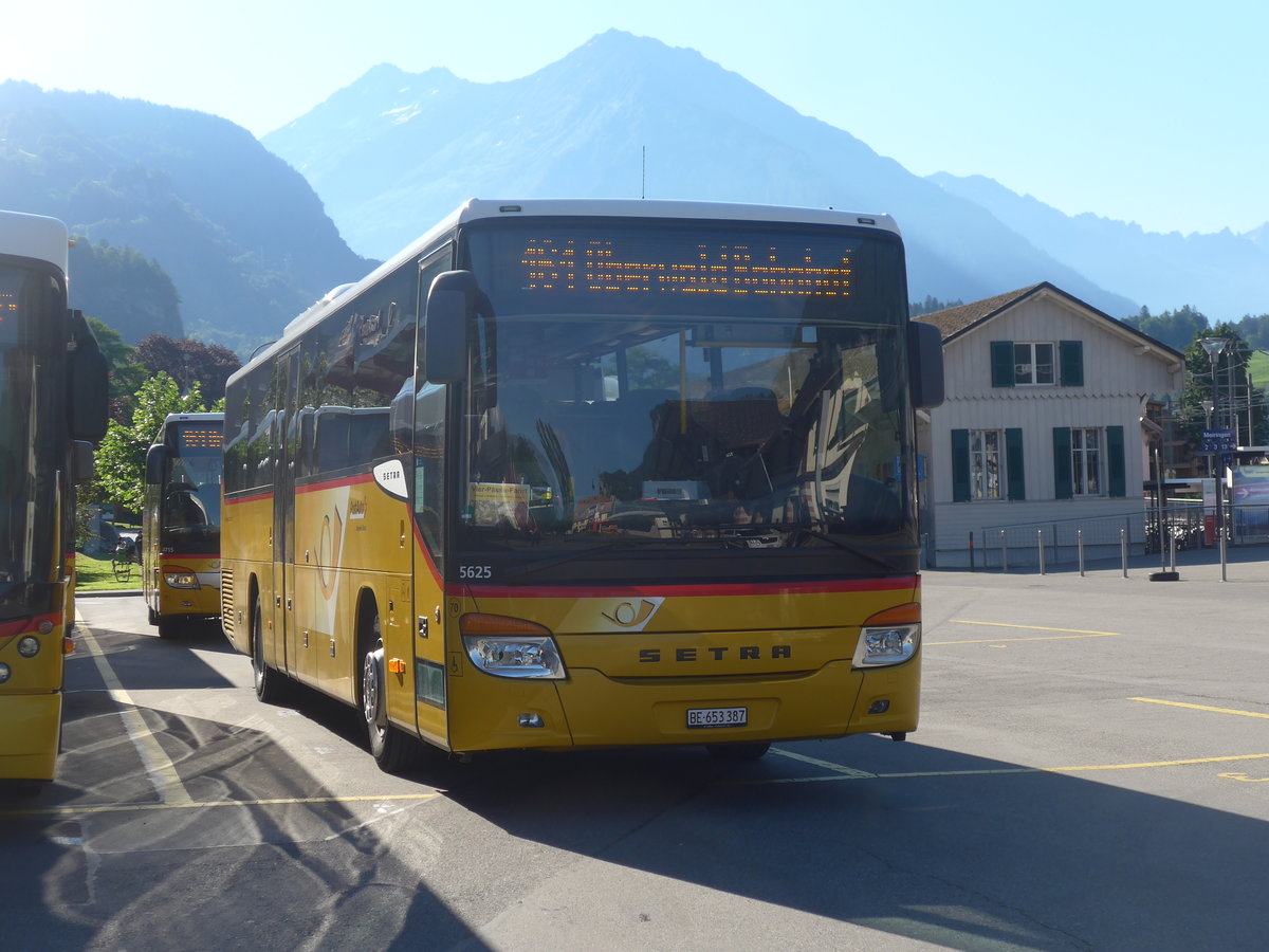 (218'622) - PostAuto Bern - Nr. 70/BE 653'387 - Setra am 12. Juli 2020 in Meiringen, Postautostation