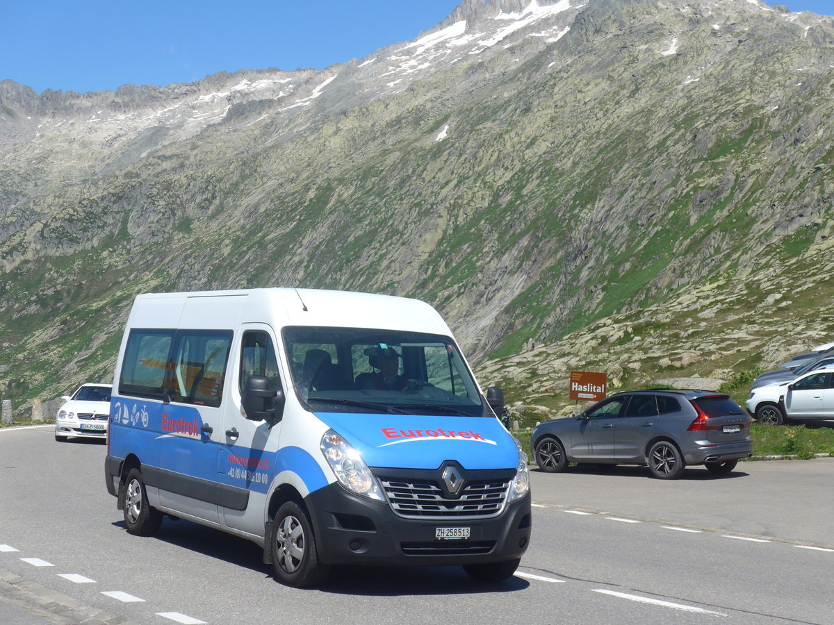 (218'675) - Eurotrek, Dietikon - ZH 258'513 - Renault am 12. Juli 2020 auf dem Grimselpass