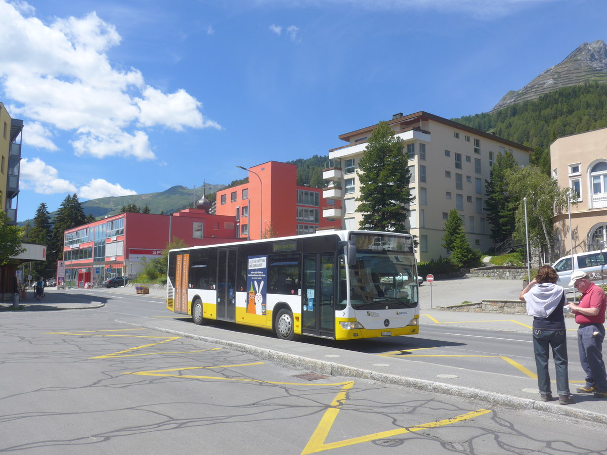 (218'908) - VBD Davos - Nr. 7/GR 25'705 - Mercedes am 20. Juli 2020 beim Bahnhof Davos Dorf