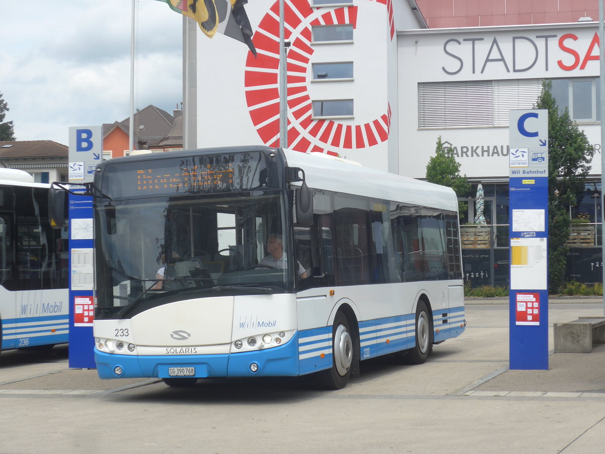 (219'121) - WilMobil, Wil - Nr. 233/SG 390'768 - Solaris am 26. Juli 2020 beim Bahnhof Wil