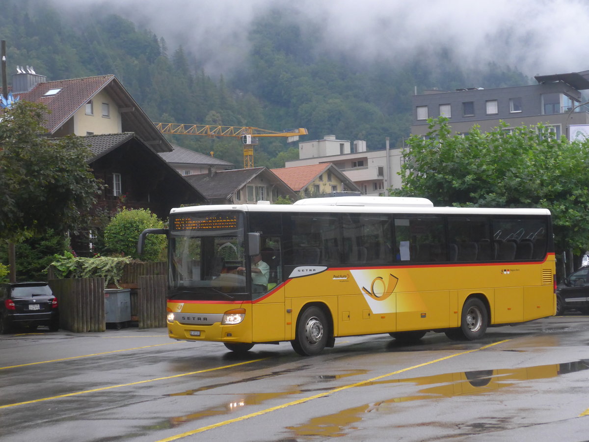 (219'874) - PostAuto Bern - BE 401'263 - Setra (ex AVG Meiringen Nr. 63) am 22. August 2020 in Meiringen, Postautostation